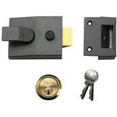 Yale P-89-DMG-PB-60 Deadlocking Nightlatch Brass 60mm (Pre Pack)